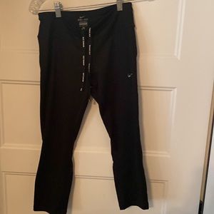 Nike dri fir capris leggings medium
